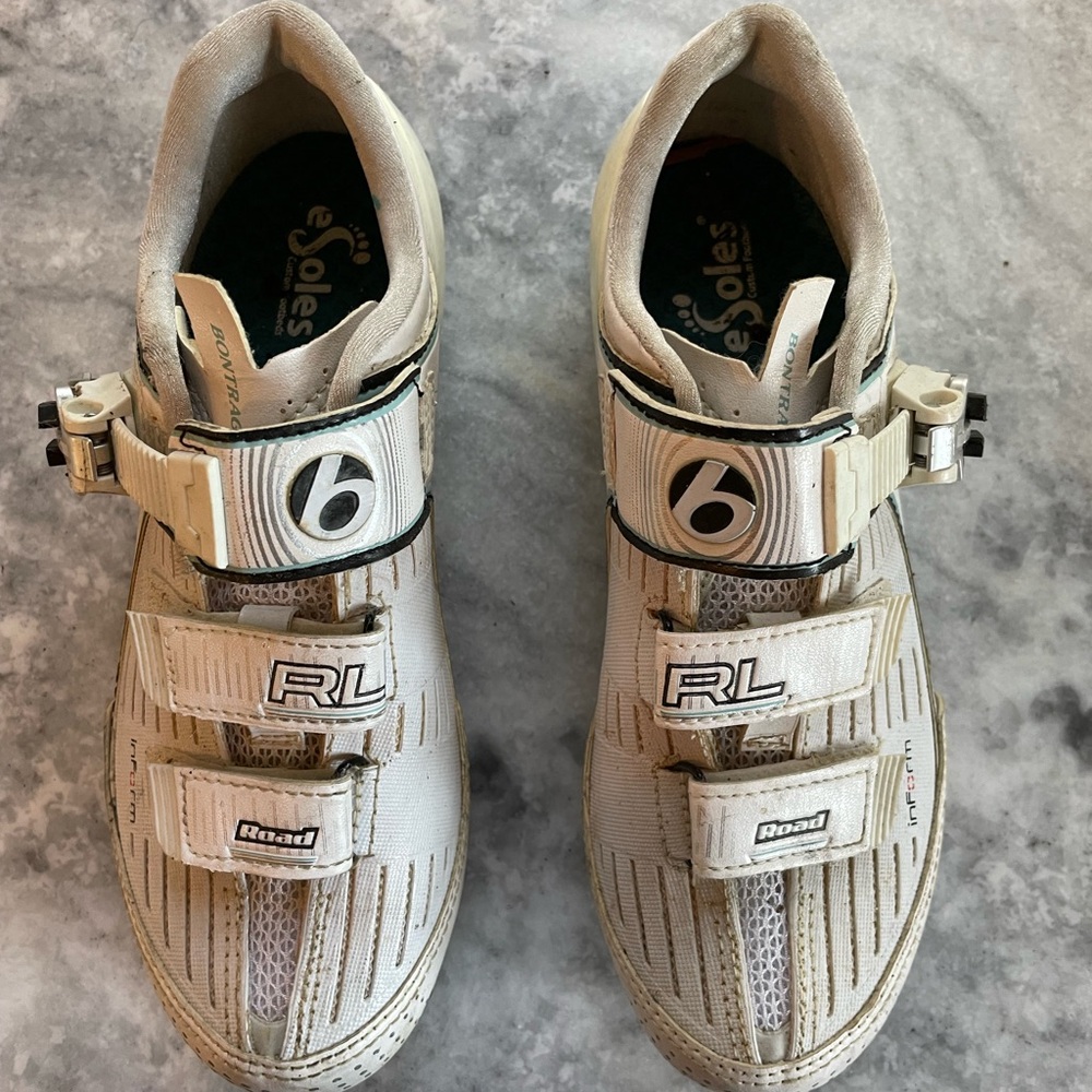 Women’s Bontrager bike shoes, worn 5 times, size 8
